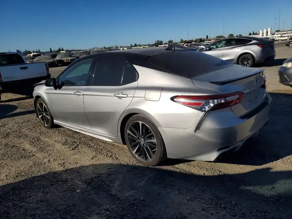 4T1B61HK5KU182322 2019 TOYOTA CAMRY - Image 2