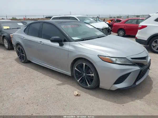 4T1B61HK5KU199024 2019 TOYOTA CAMRY - Image 1