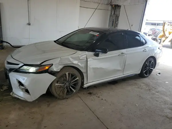 4T1B61HK5KU212046 2019 TOYOTA CAMRY - Image 1