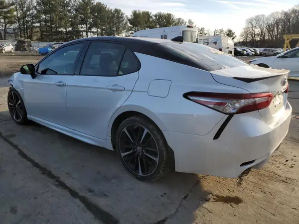 4T1B61HK5KU214346 2019 TOYOTA CAMRY - Image 2