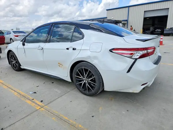 4T1B61HK5KU224214 2019 TOYOTA CAMRY - Image 2