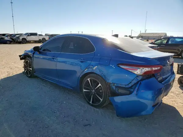 4T1B61HK5KU240056 2019 TOYOTA CAMRY - Image 2