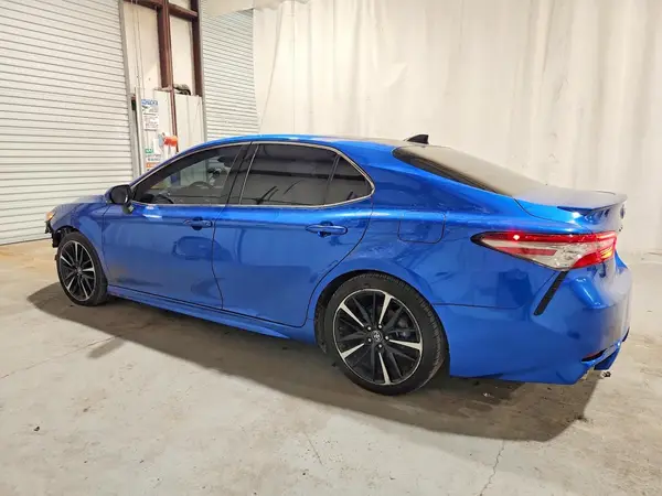 4T1B61HK5KU241076 2019 TOYOTA CAMRY - Image 2
