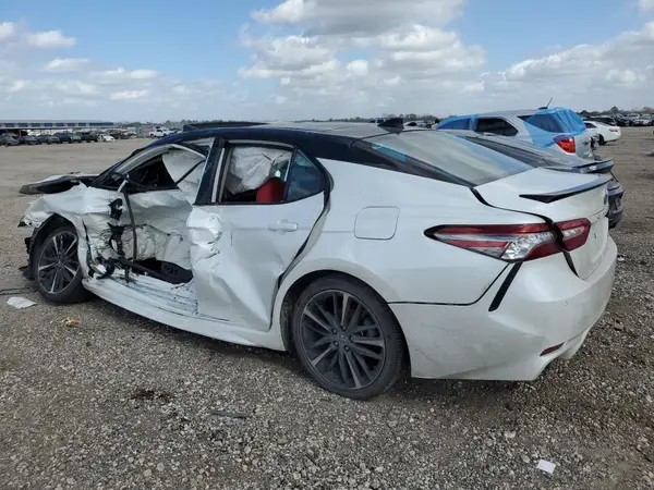4T1B61HK5KU258315 2019 TOYOTA CAMRY - Image 2