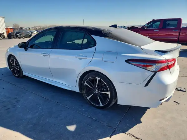 4T1B61HK5KU287989 2019 TOYOTA CAMRY - Image 2