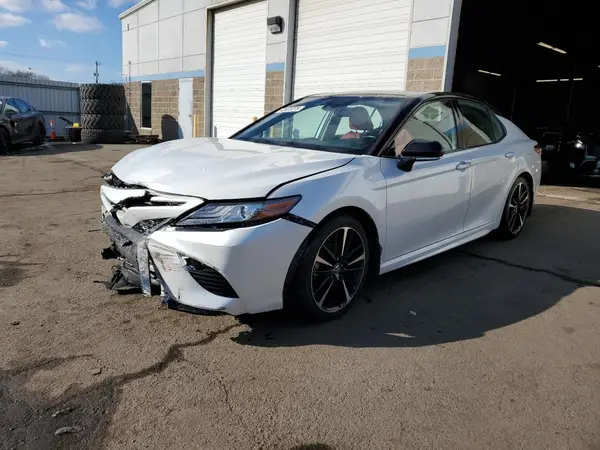 4T1B61HK5KU289001 2019 TOYOTA CAMRY - Image 1
