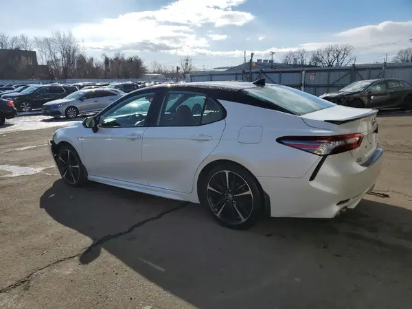 4T1B61HK5KU289001 2019 TOYOTA CAMRY - Image 2