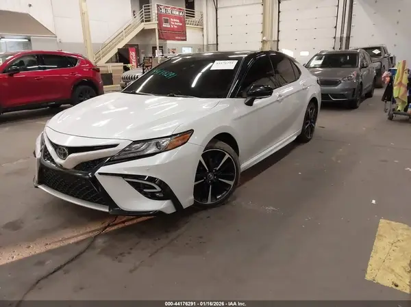 4T1B61HK5KU291363 2019 TOYOTA CAMRY - Image 2