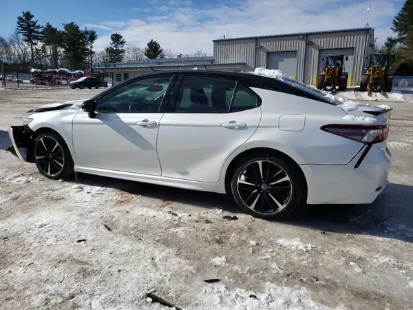 4T1B61HK5KU292898 2019 TOYOTA CAMRY - Image 2