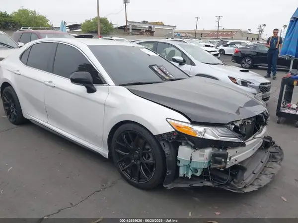 4T1B61HK5KU297146 2019 TOYOTA CAMRY - Image 1