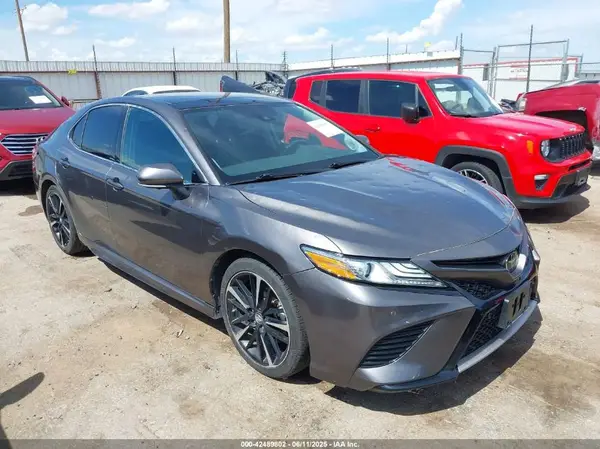 4T1B61HK5KU697580 2019 TOYOTA CAMRY - Image 1