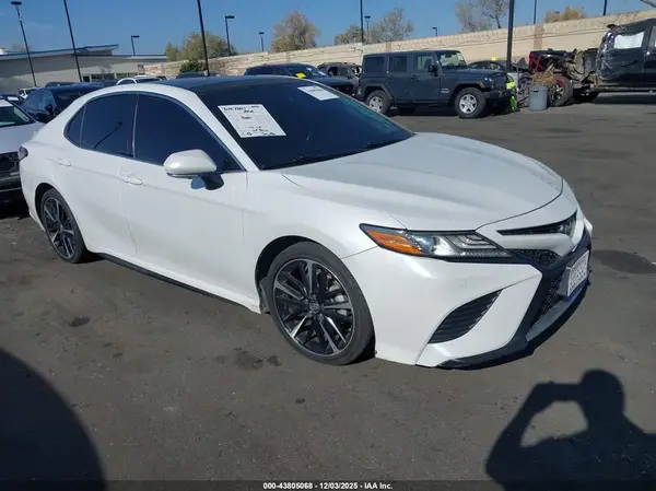 4T1B61HK5KU702342 2019 TOYOTA CAMRY - Image 1