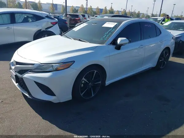 4T1B61HK5KU702342 2019 TOYOTA CAMRY - Image 2