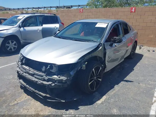 4T1B61HK5KU710943 2019 TOYOTA CAMRY - Image 2