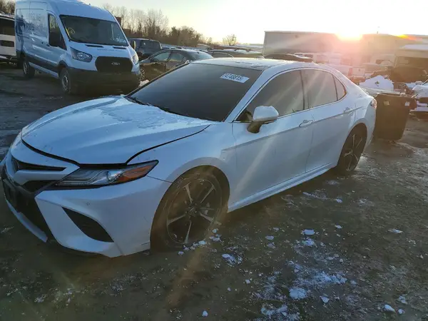 4T1B61HK5KU733994 2019 TOYOTA CAMRY - Image 1