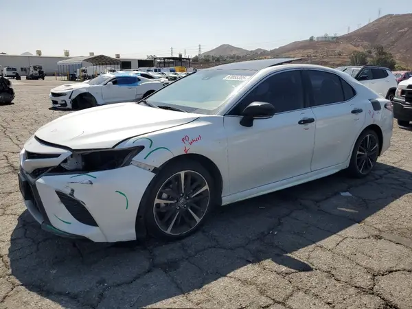 4T1B61HK5KU734269 2019 TOYOTA CAMRY - Image 1