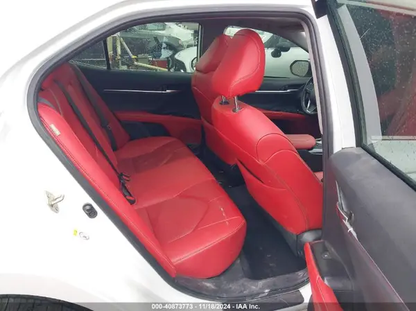4T1B61HK5KU750584 2019 TOYOTA CAMRY - Image 8