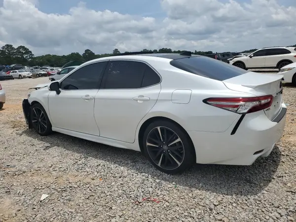 4T1B61HK5KU754165 2019 TOYOTA CAMRY - Image 2