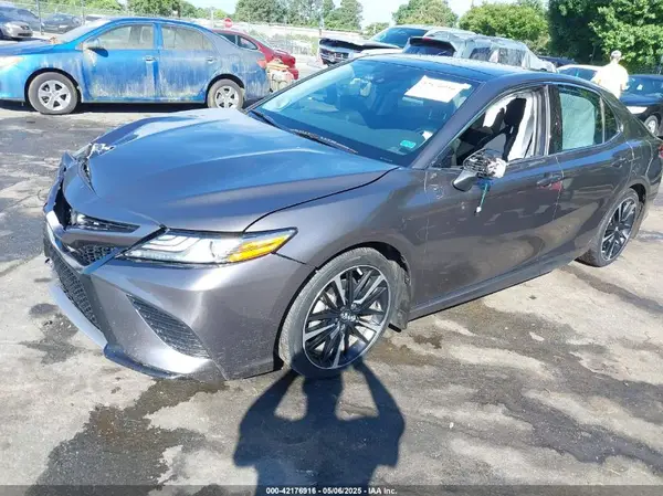 4T1B61HK5KU788378 2019 TOYOTA CAMRY - Image 2