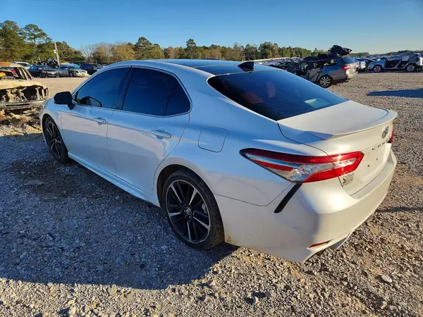 4T1B61HK5KU791460 2019 TOYOTA CAMRY - Image 2