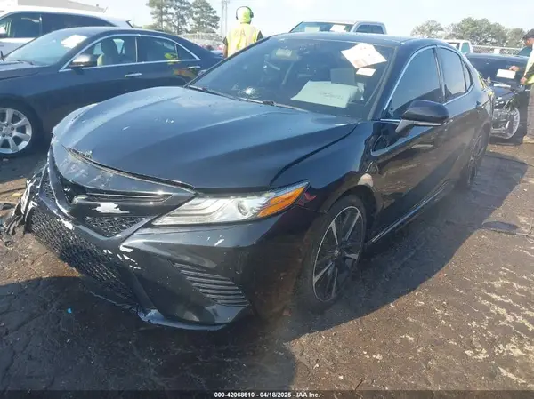 4T1B61HK5KU792575 2019 TOYOTA CAMRY - Image 2