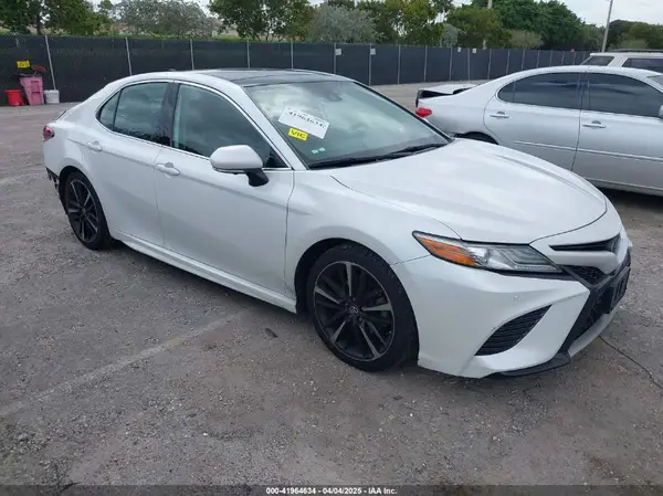 4T1B61HK5KU813375 2019 TOYOTA CAMRY - Image 1