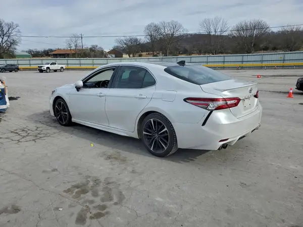 4T1B61HK5KU817104 2019 TOYOTA CAMRY - Image 2