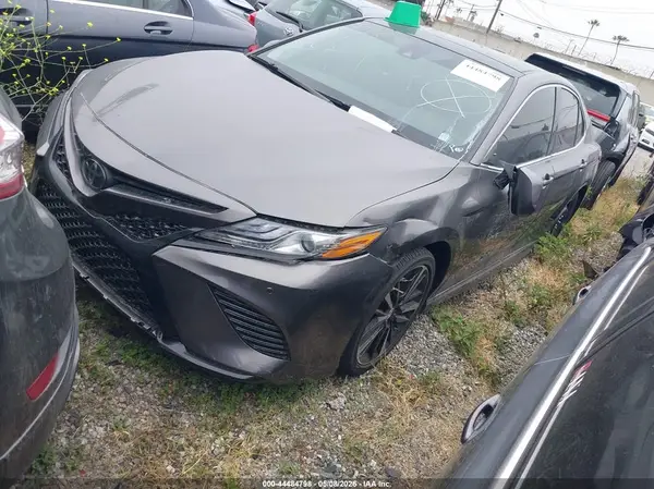 4T1B61HK5KU818057 2019 TOYOTA CAMRY - Image 2