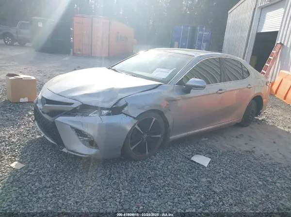 4T1B61HK5KU818351 2019 TOYOTA CAMRY - Image 2