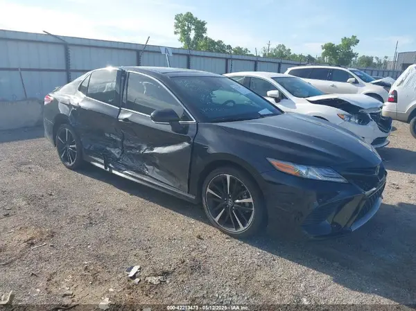 4T1B61HK5KU818379 2019 TOYOTA CAMRY - Image 1