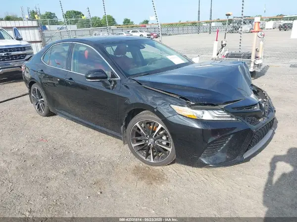 4T1B61HK5KU821119 2019 TOYOTA CAMRY - Image 1