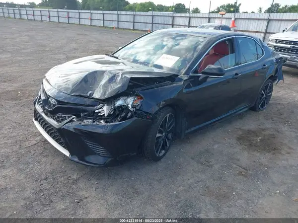 4T1B61HK5KU821119 2019 TOYOTA CAMRY - Image 2