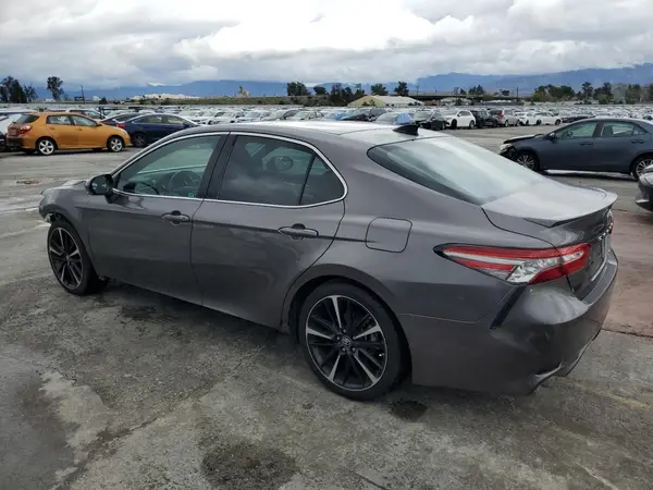 4T1B61HK5KU821704 2019 TOYOTA CAMRY - Image 2
