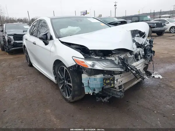4T1B61HK5KU824828 2019 TOYOTA CAMRY - Image 1