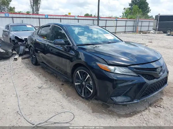 4T1B61HK5KU851365 2019 TOYOTA CAMRY - Image 1