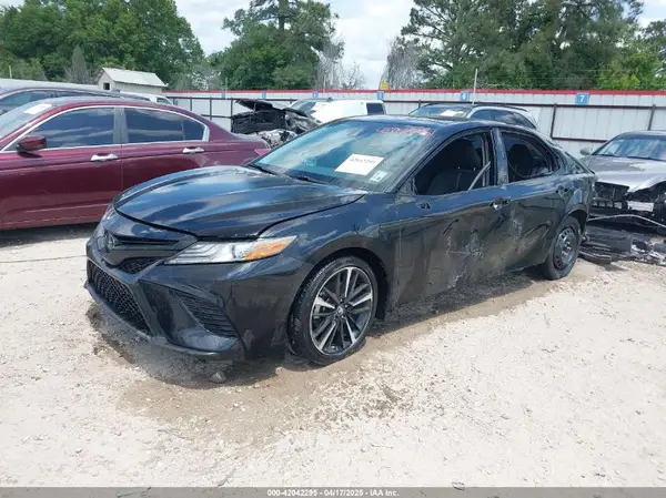 4T1B61HK5KU851365 2019 TOYOTA CAMRY - Image 2