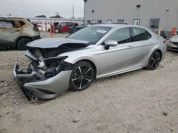4T1B61HK6JU011433 2018 TOYOTA CAMRY - Image 1