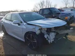 4T1B61HK6JU011822 2018 TOYOTA CAMRY