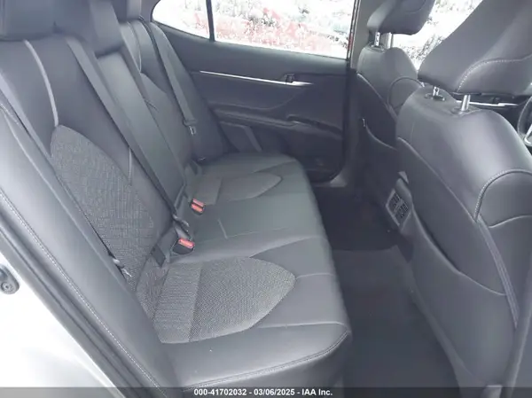 4T1B61HK6JU028104 2018 TOYOTA CAMRY - Image 8
