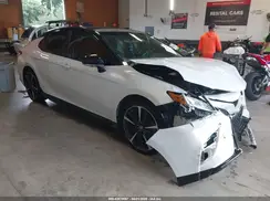 4T1B61HK6JU033254 2018 TOYOTA CAMRY