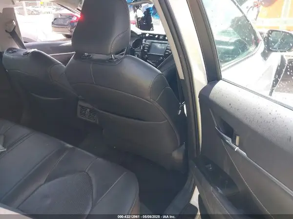 4T1B61HK6JU053651 2018 TOYOTA CAMRY - Image 8