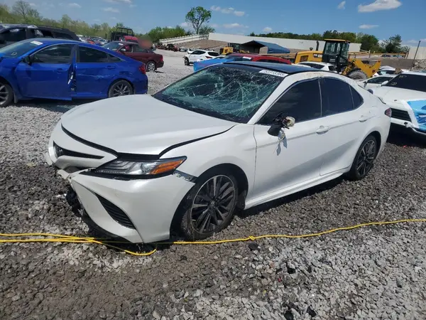 4T1B61HK6JU066884 2018 TOYOTA CAMRY - Image 1