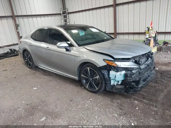 4T1B61HK6JU069056 2018 TOYOTA CAMRY - Image 1