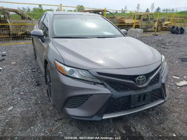 4T1B61HK6JU096421 2018 TOYOTA CAMRY - Image 1