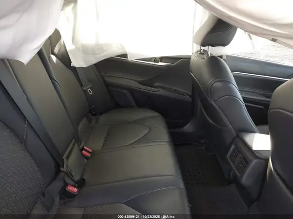 4T1B61HK6JU097696 2018 TOYOTA CAMRY - Image 8