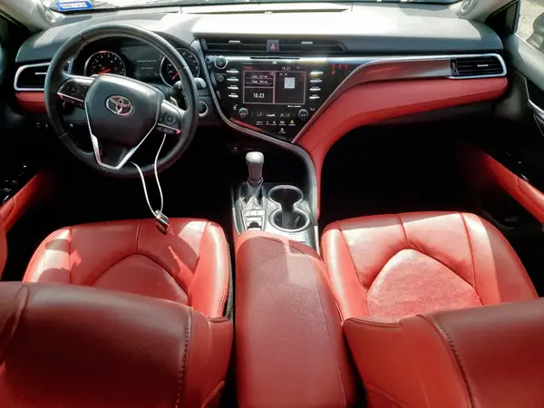 4T1B61HK6JU099089 2018 TOYOTA CAMRY - Image 8