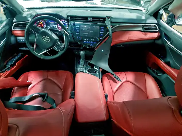 4T1B61HK6JU108325 2018 TOYOTA CAMRY - Image 8