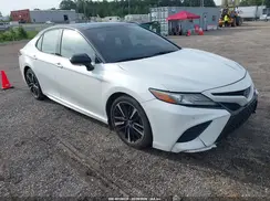 4T1B61HK6JU119504 2018 TOYOTA CAMRY