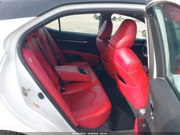 4T1B61HK6JU119504 2018 TOYOTA CAMRY - Image 8