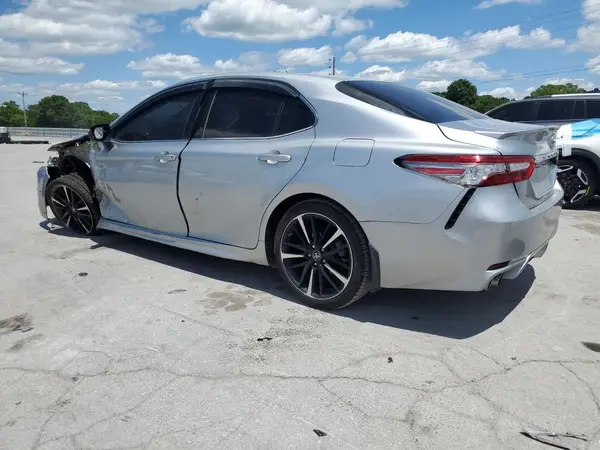 4T1B61HK6JU122094 2018 TOYOTA CAMRY - Image 2
